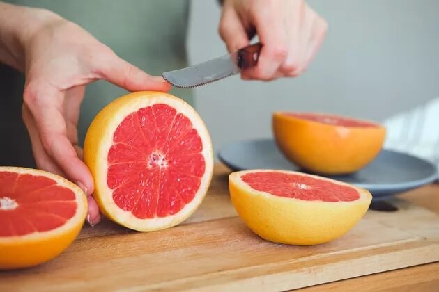 این میوه‌ خوشمزه برای سلامت قلب و پوست معجزه می‌کند