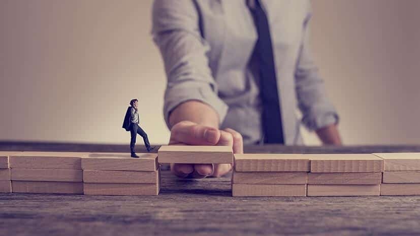 چگونه اعتماد به نفس خود را بالا ببریم ؟ ؛ راه‌های تقویت اعتماد به نفس