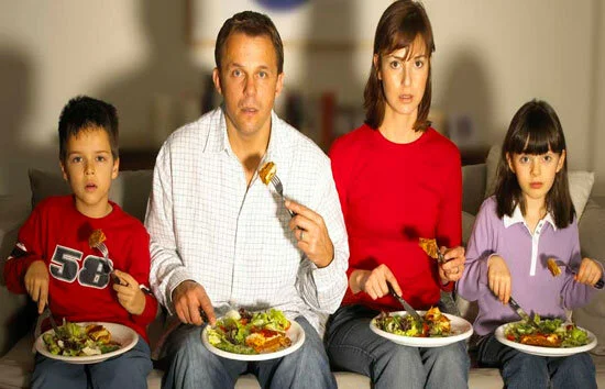 این عادت به ظاهر بی‌ضرر، رابطه زوج‌ها را خراب می‌کند
