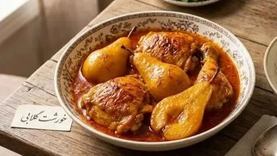 خورشت گلابی با مرغ؛ ترکیب هوشمندانه طعم‌های میوه‌ای و زعفرانی