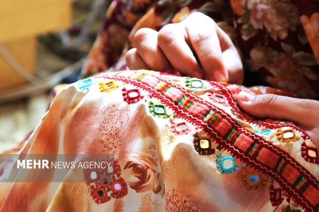 سوزن‌دوزی بلوچ؛ نیازمند توجه ویژه مسئولان برای اشتغال پایدار و ارزآوری
