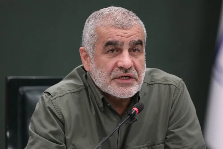 نیکزاد: باز یا بسته بودن تنگه هرمز را قیمت سوخت در آمریکا تعیین میکند نیکزاد: باز یا بسته بودن تنگه هرمز را قیمت سوخت در آمریکا تعیین میکند