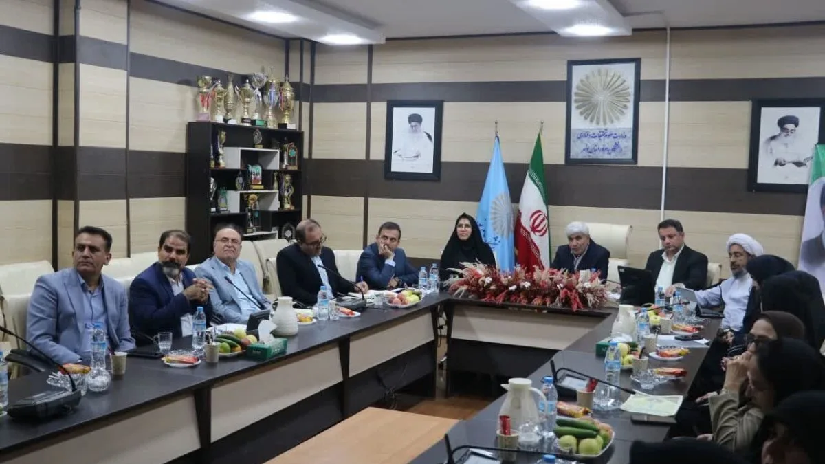 نشست تخصصی «مسئلهشناسی خانواده در استان بوشهر» برگزار شد نشست تخصصی «مسئلهشناسی خانواده در استان بوشهر» برگزار شد